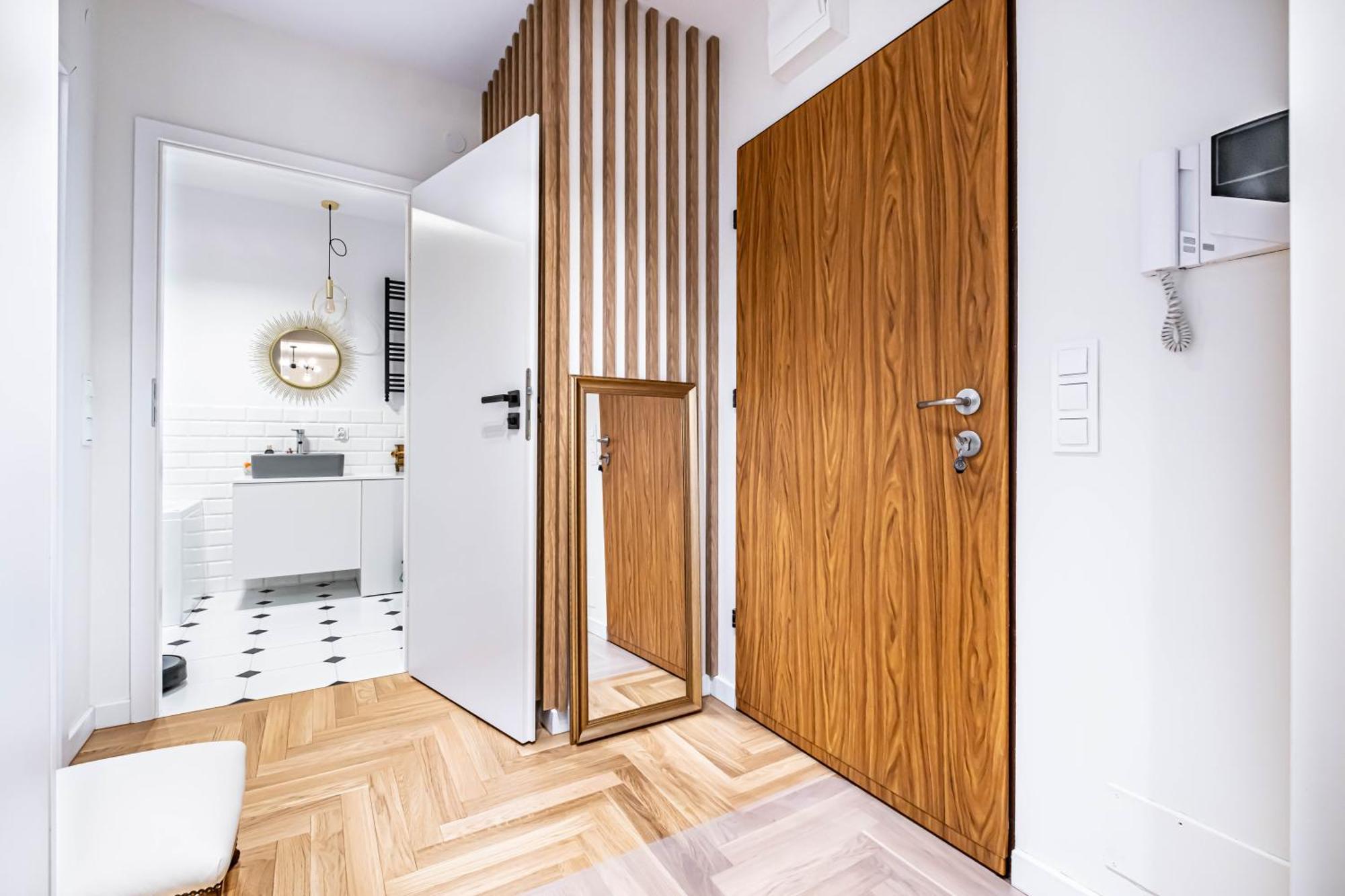 Luksusowy Apartament Blisko Centrum, Parking W Garazu Podziemnym Varşovia Exterior foto